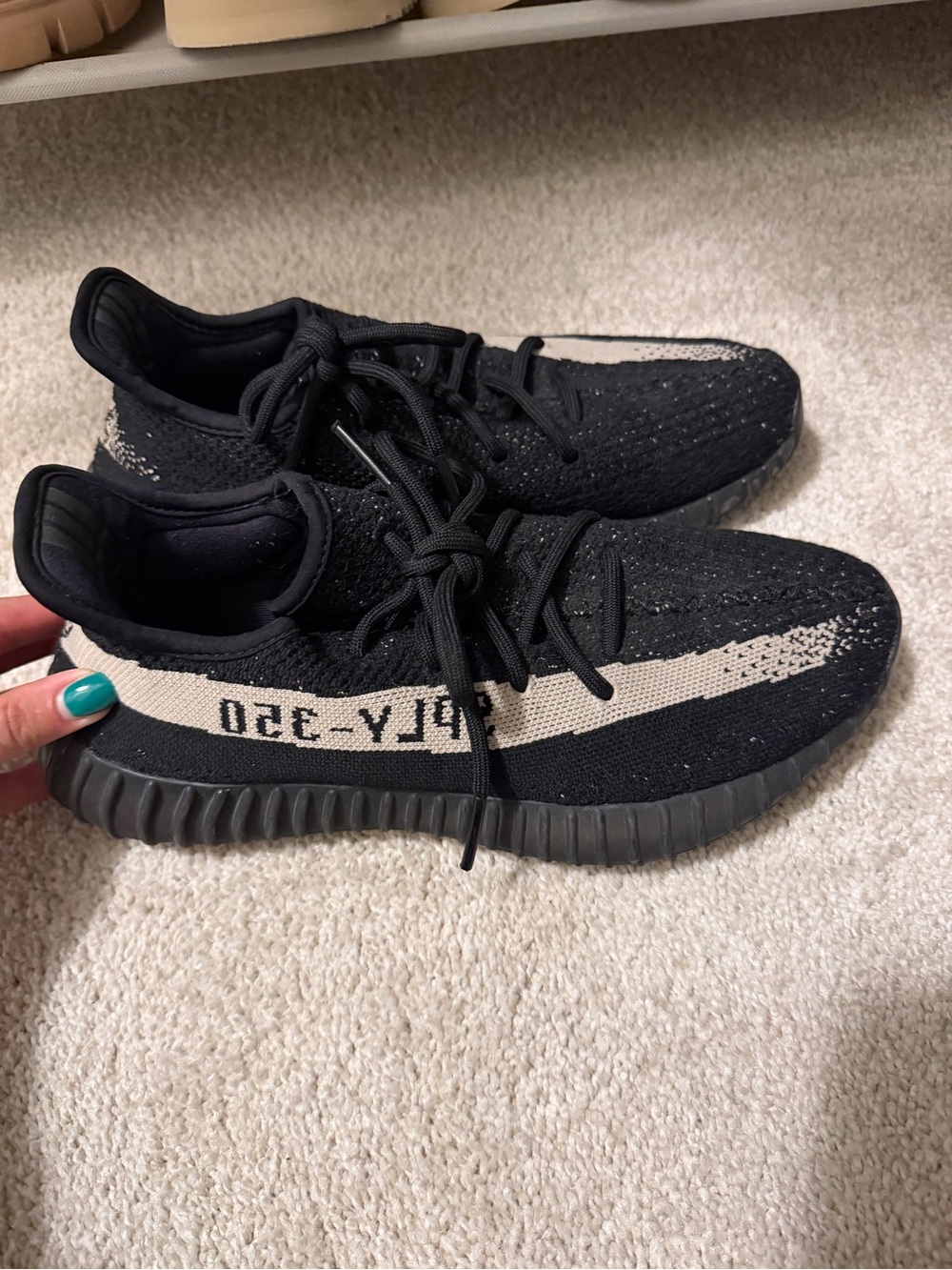 Yeezy Oreo v2 sneakers